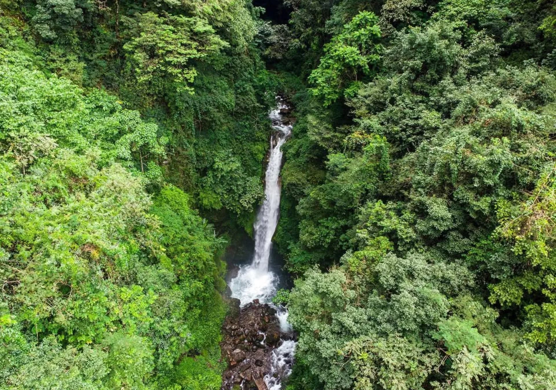 Kanchenjunga Waterfalls