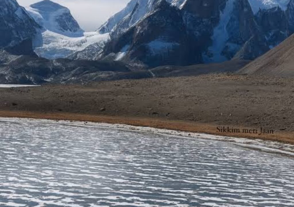Frozen surface of Gurudongmar Lake during winter