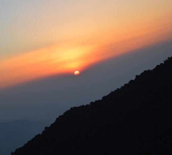 Spectacular sunrise view over Mt. Kanchenjunga from Tiger Hill, Darjeeling.